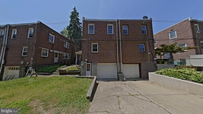 Building Photo - 2413 N 50th St