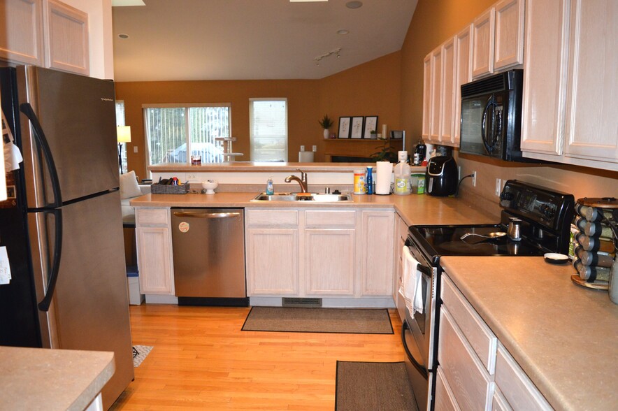 Building Photo - 2995 Kentville Dr