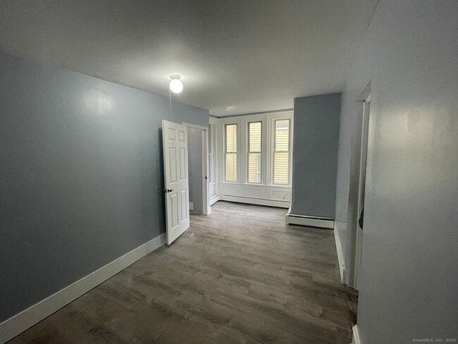 Building Photo - 34 Park St