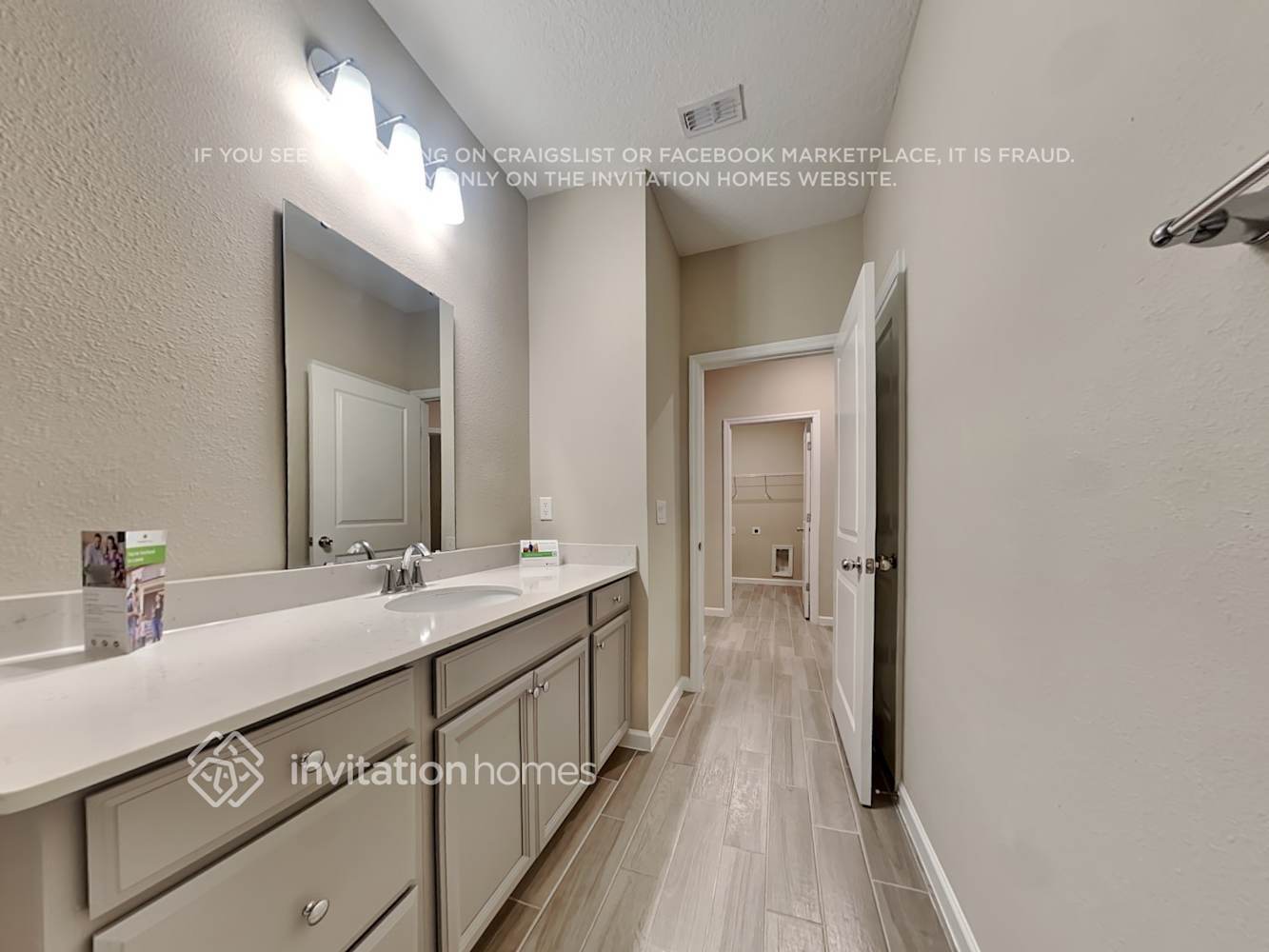 Building Photo - 9754 Lovage Ln