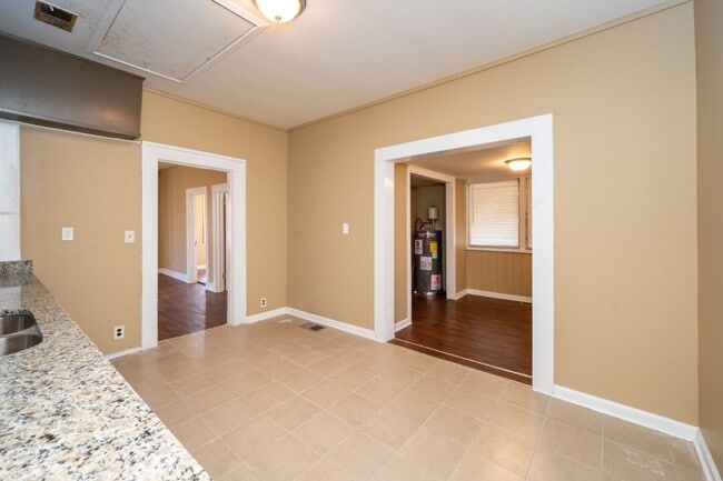 Building Photo - Rare Find Rock Creek – Space, Style & Storage!