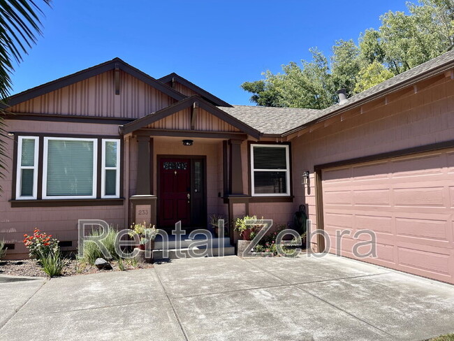 Building Photo - 233 Craftman Ct