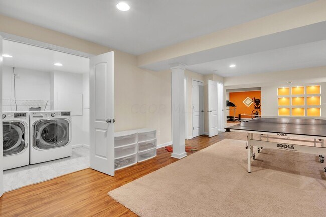 Building Photo - 8062 Millway Loop