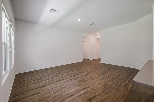 Building Photo - 10724 Steinbeck Dr