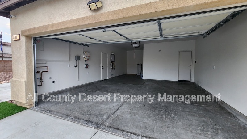 Building Photo - 44801 Beringer Dr