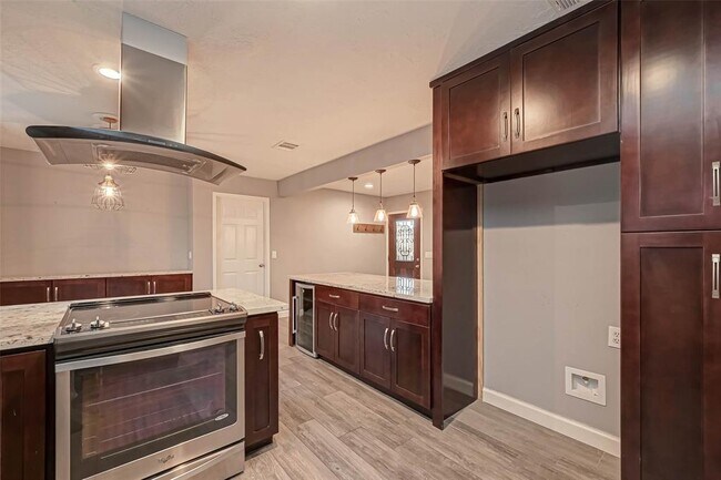 Building Photo - 11627 Briar Rose Dr