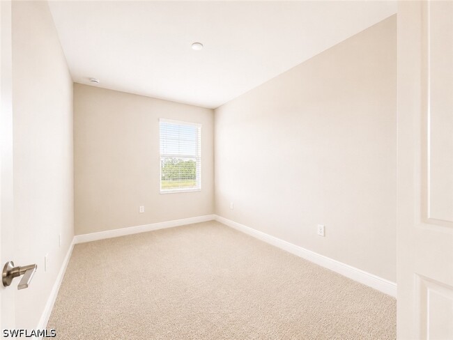 Building Photo - 5046 Draco Cir
