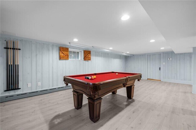 Building Photo - 36 Almy St