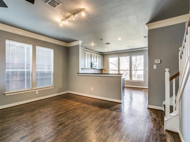 Building Photo - 2330 Throckmorton St