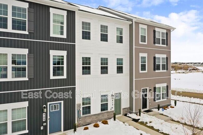 Building Photo - 413 Eclipse St