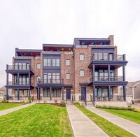 Building Photo - Prime US Open Rental: For those with disce...
