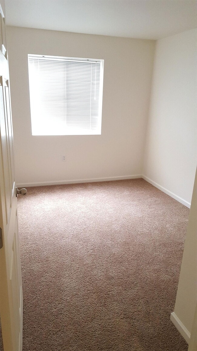 Building Photo - 4545 Wheaton Dr