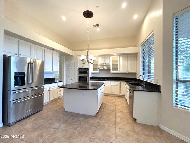 Building Photo - 10844 N 126th Way