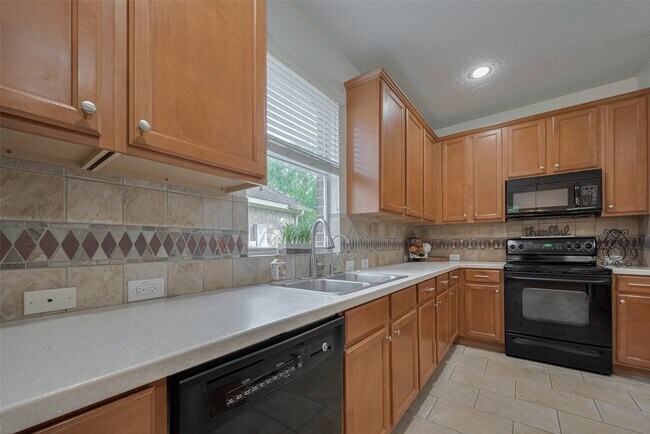 Building Photo - 31214 Windcrest Park Ln