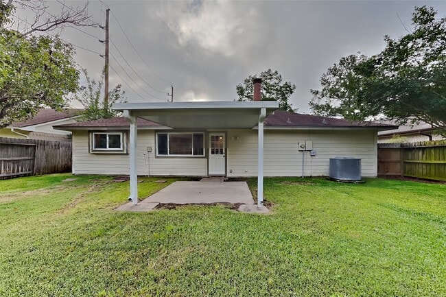 Building Photo - 21411 Golden Dove Dr