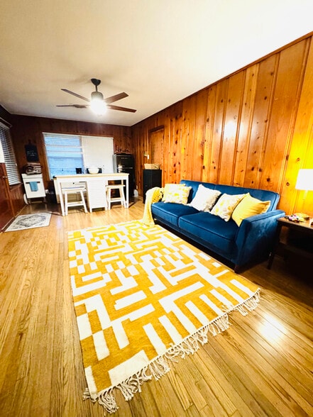 Building Photo - 4017 Osby Dr
