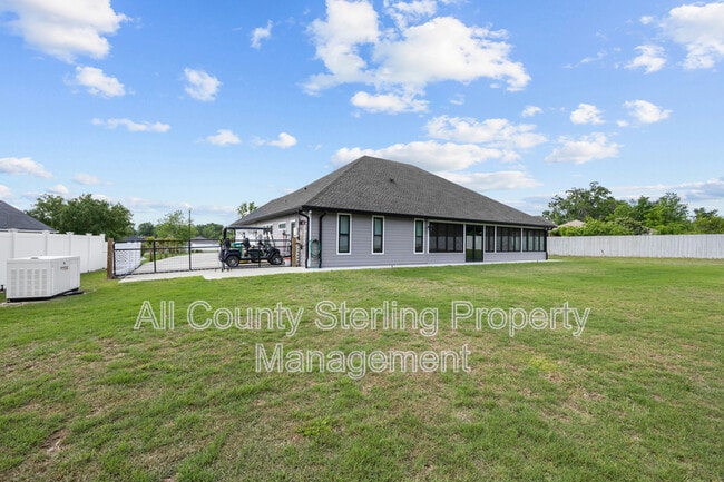 Building Photo - 4089 NW River Sebastian Ln