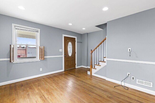 Building Photo - 6832 Broening Rd