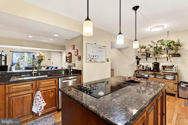 Building Photo - 14230 Oxford Dr