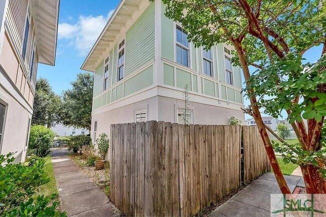 Building Photo - 126 Birch Cir