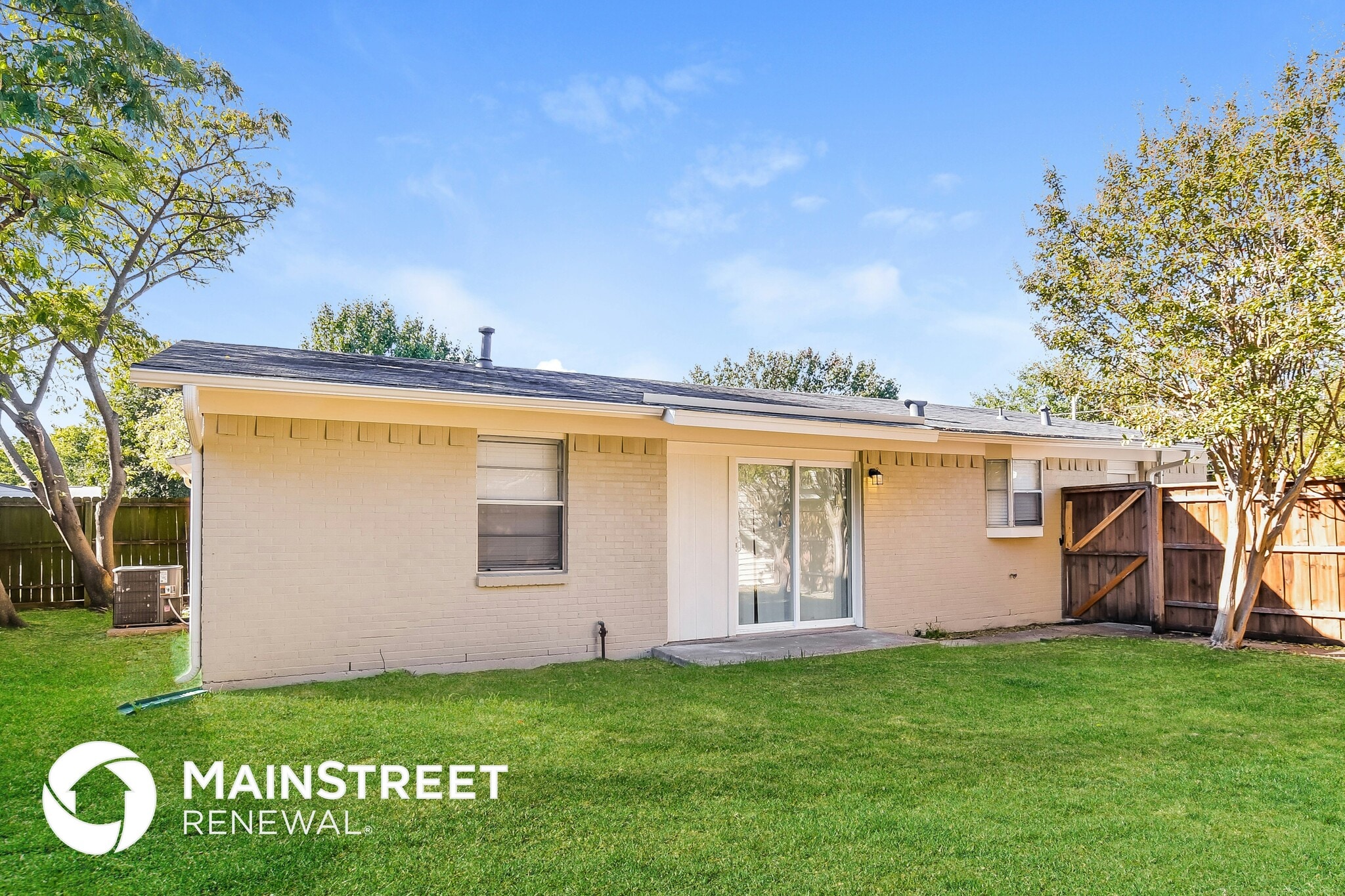 Building Photo - 926 Wateka Way