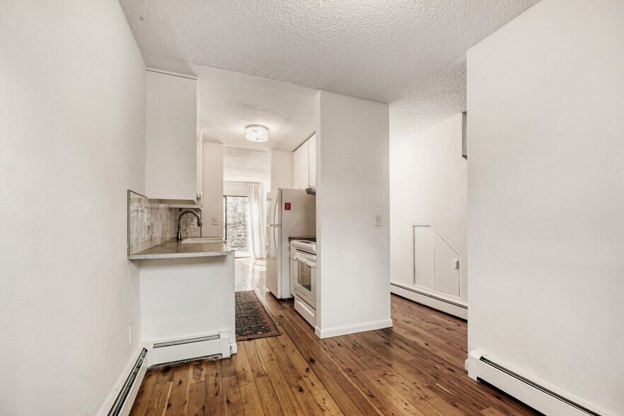 Building Photo - 350 Arapahoe Ave