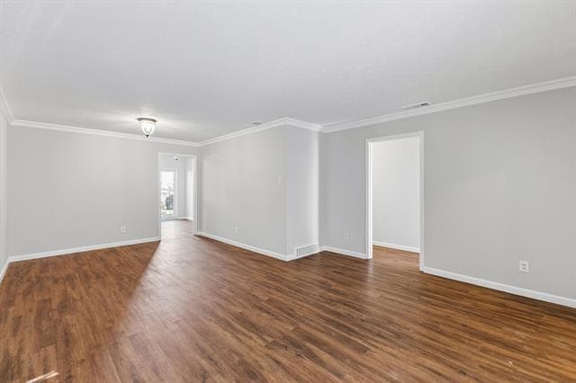 Building Photo - 7023 Kingsbury Dr