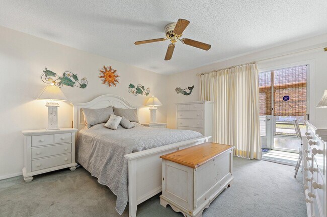 Building Photo - 14 Lake Vista Trail