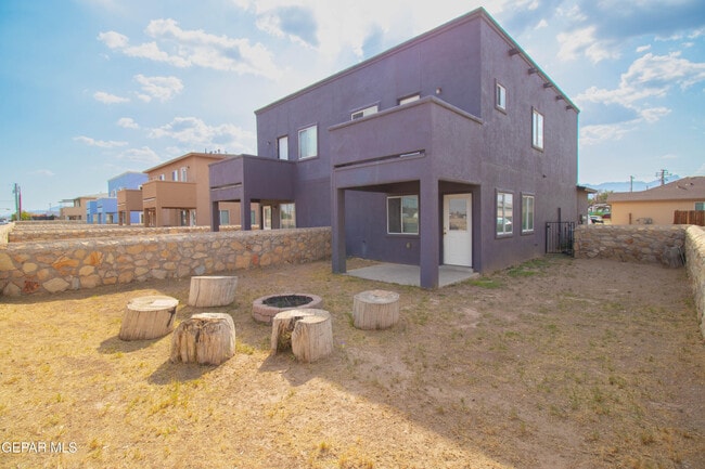 Building Photo - 5917 Cielo Del Rey Pl
