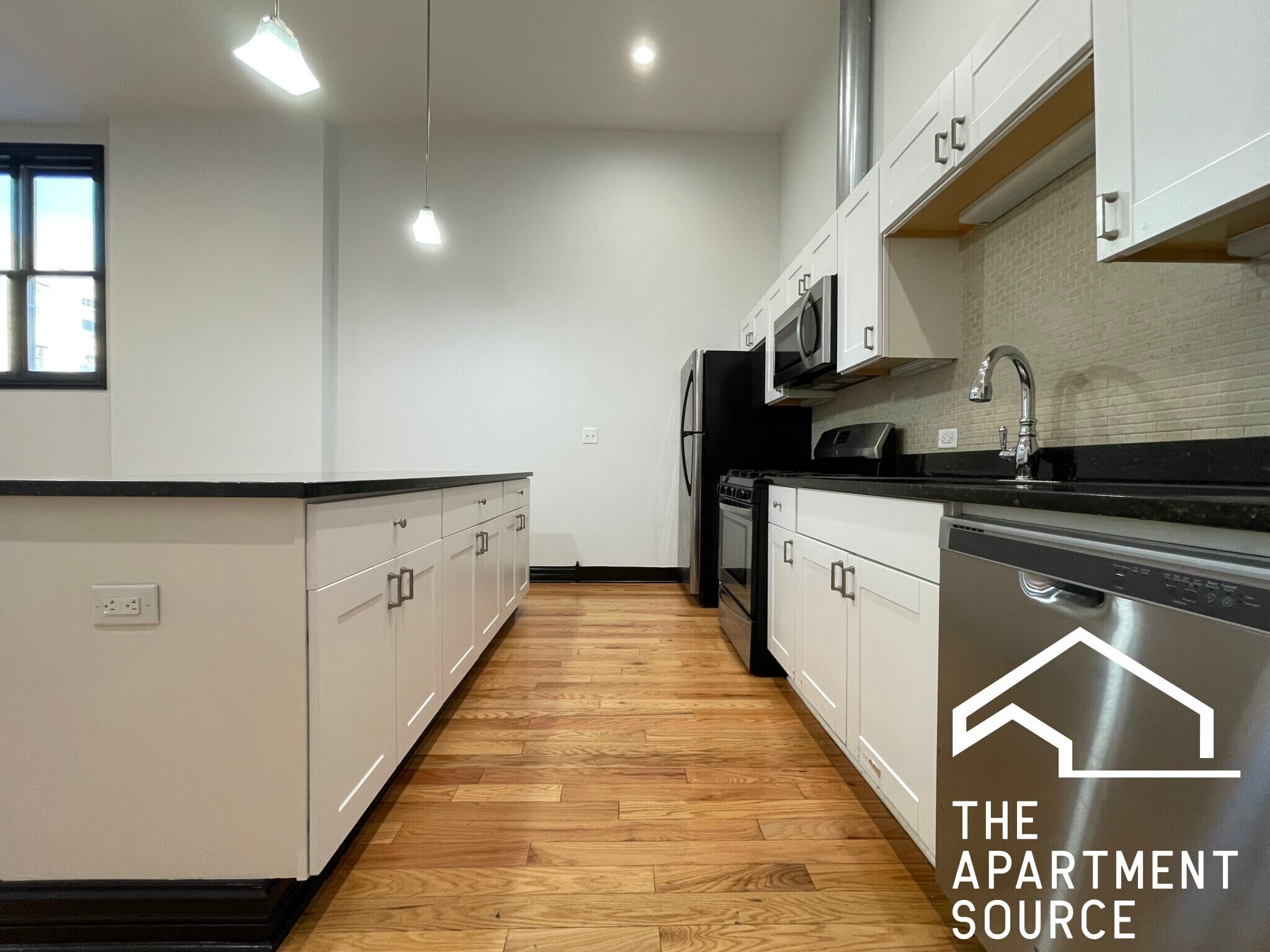 Building Photo - 2842 W Augusta Blvd