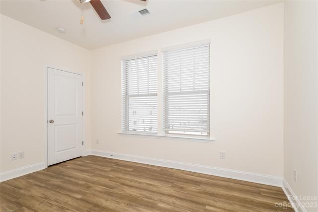 Building Photo - 2005 Freeland Pk Dr