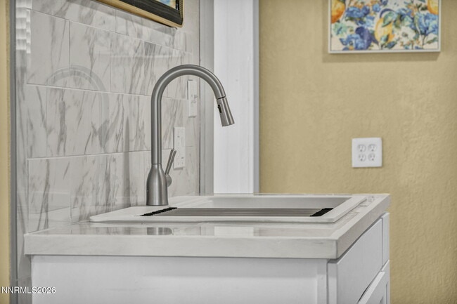 Building Photo - 35 W 8th St