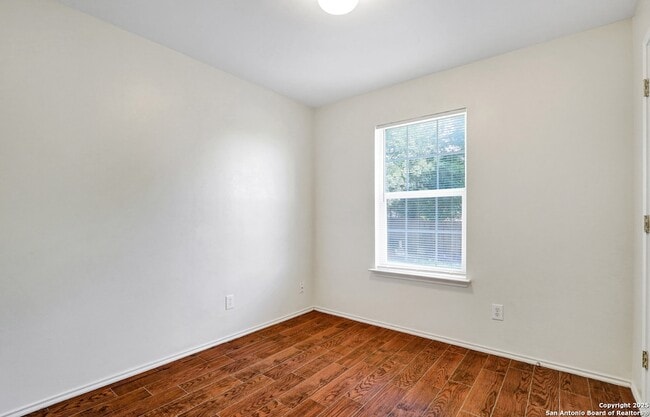 Building Photo - 10603 N Shaenridge