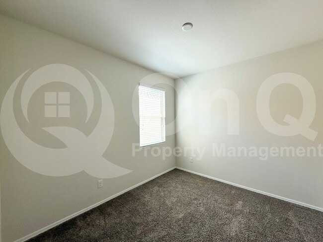 Building Photo - 4873 E Living Stone Way