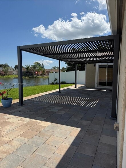 Building Photo - 18818 Cloud Lake Cir