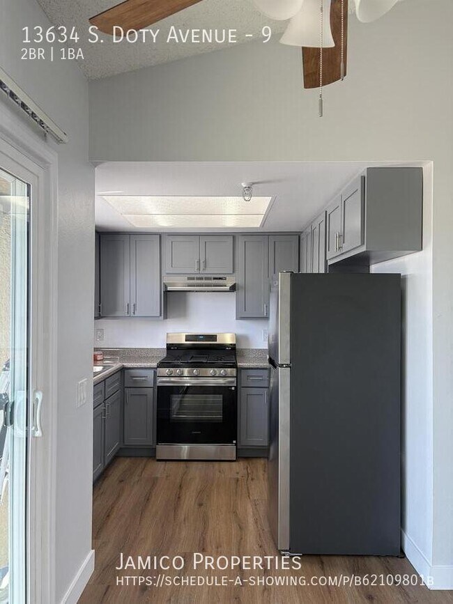 Building Photo - 13634 S Doty Ave