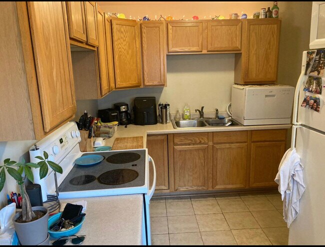 Kitchen - 5639 Penn Ave S