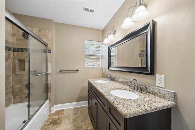 Building Photo - 12322 Nova Ct
