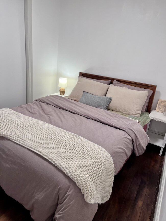 Bedroom #1 - Full Size Bed, $715 monthly - $2,860 per semester, $715 security - 47 Franklin St