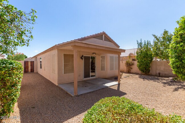 Building Photo - 4354 E Campo Bello Dr