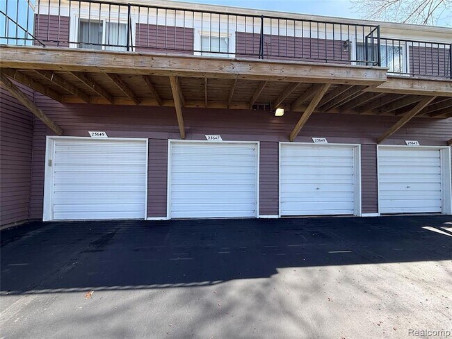 Building Photo - 23647 Stonehenge Blvd