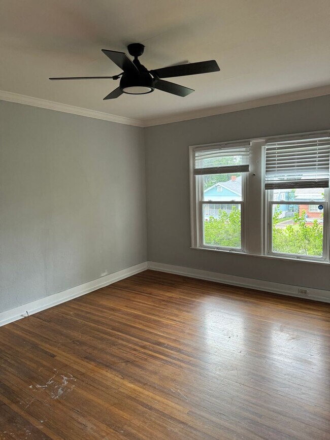 Building Photo - 2218 Yancey Ave