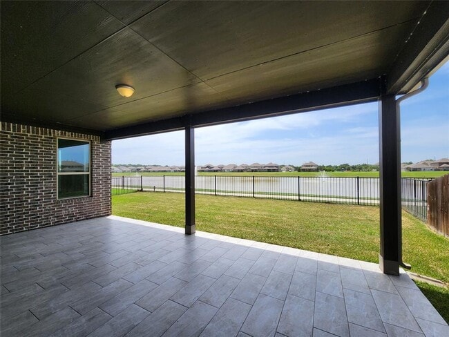Building Photo - 14711 Sycamore Side Wy