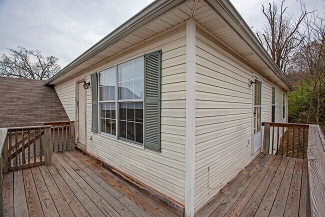 Building Photo - 2484 N Brophy Cir