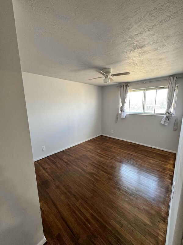 Building Photo - 397 Isgreen Cir