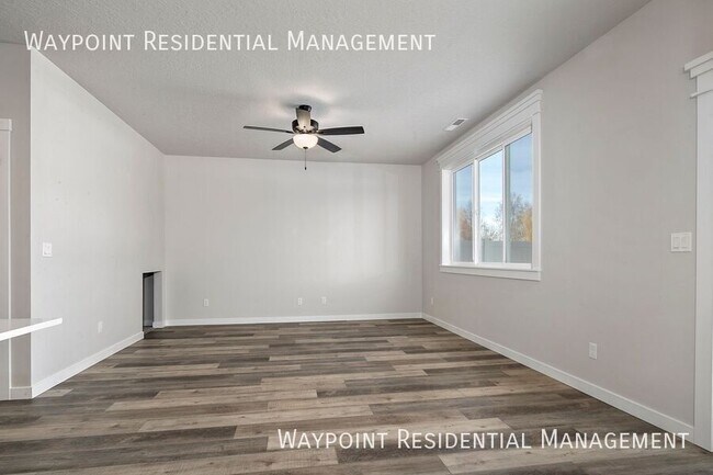 Building Photo - 2094 S Defio Pl