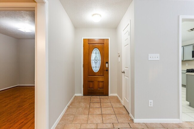 Building Photo - 11727 Inga Ln