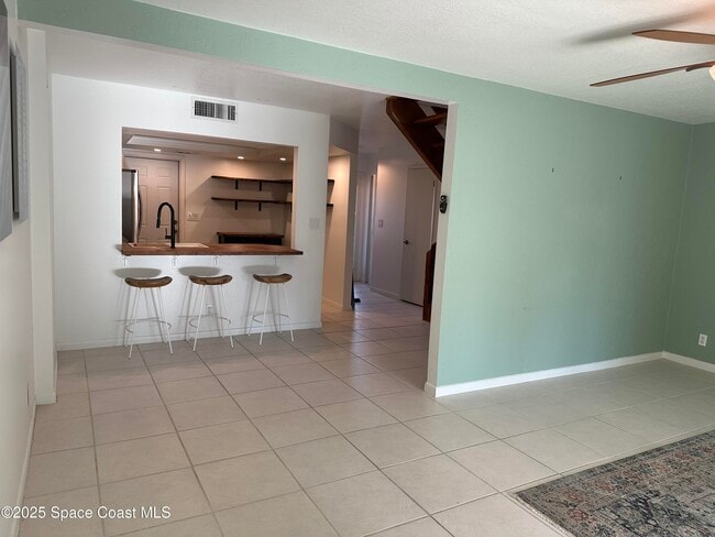 Building Photo - 56 Emerald Ct