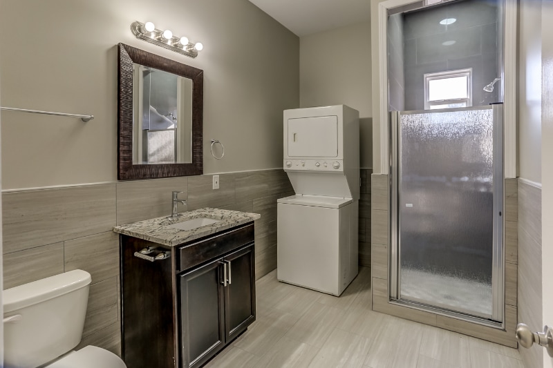 Building Photo - 1926 Southern Ave