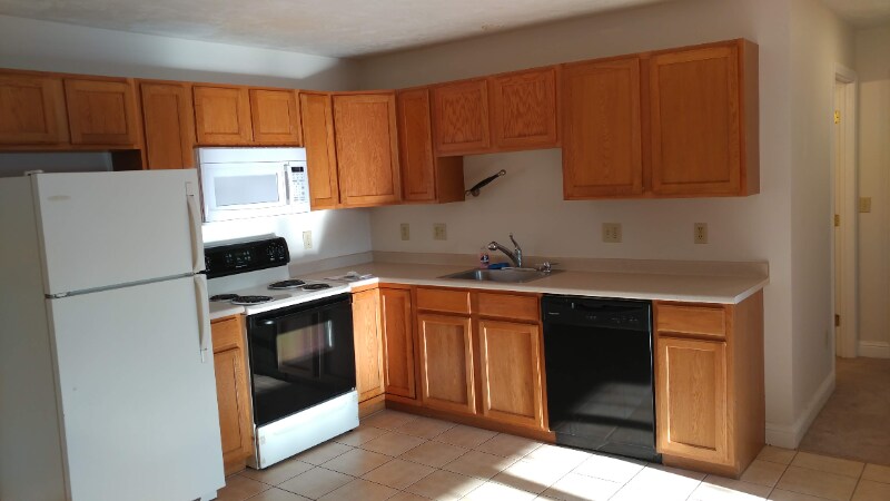 Building Photo - 12 Pratt St